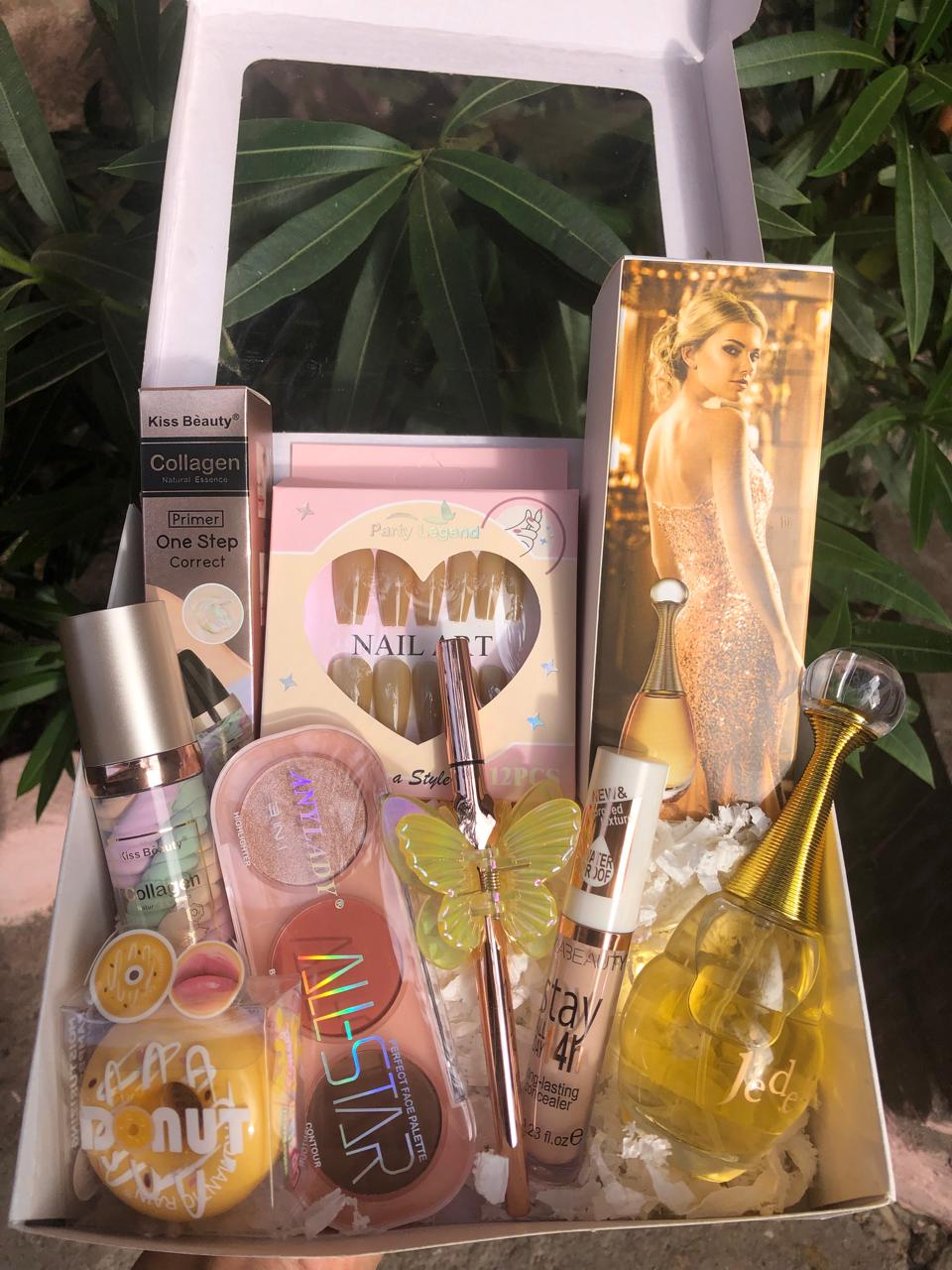 Kawaii Gold Box - KAWAII.VIBESSHOP